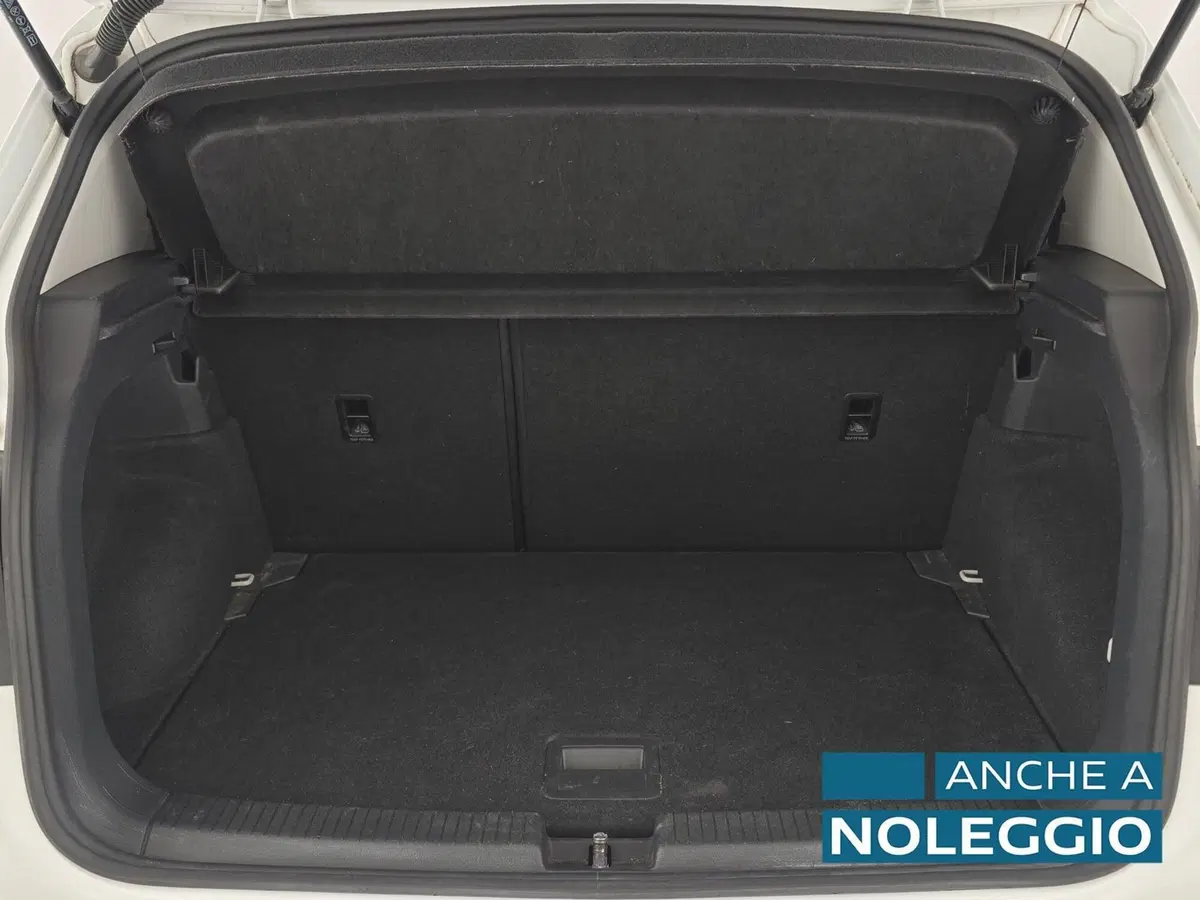 Volkswagen T-Cross usata a Cuneo (8)