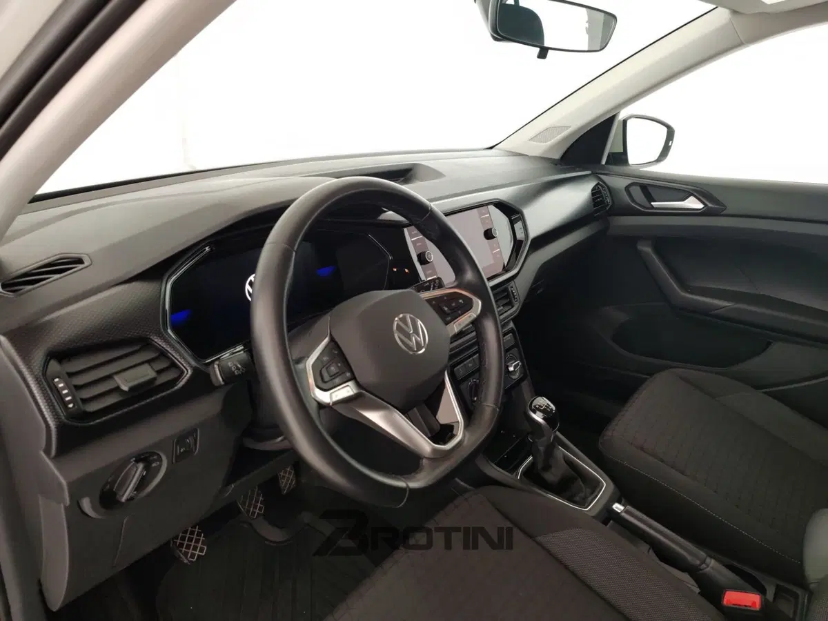Volkswagen T-Cross usata a Massa-Carrara (8)