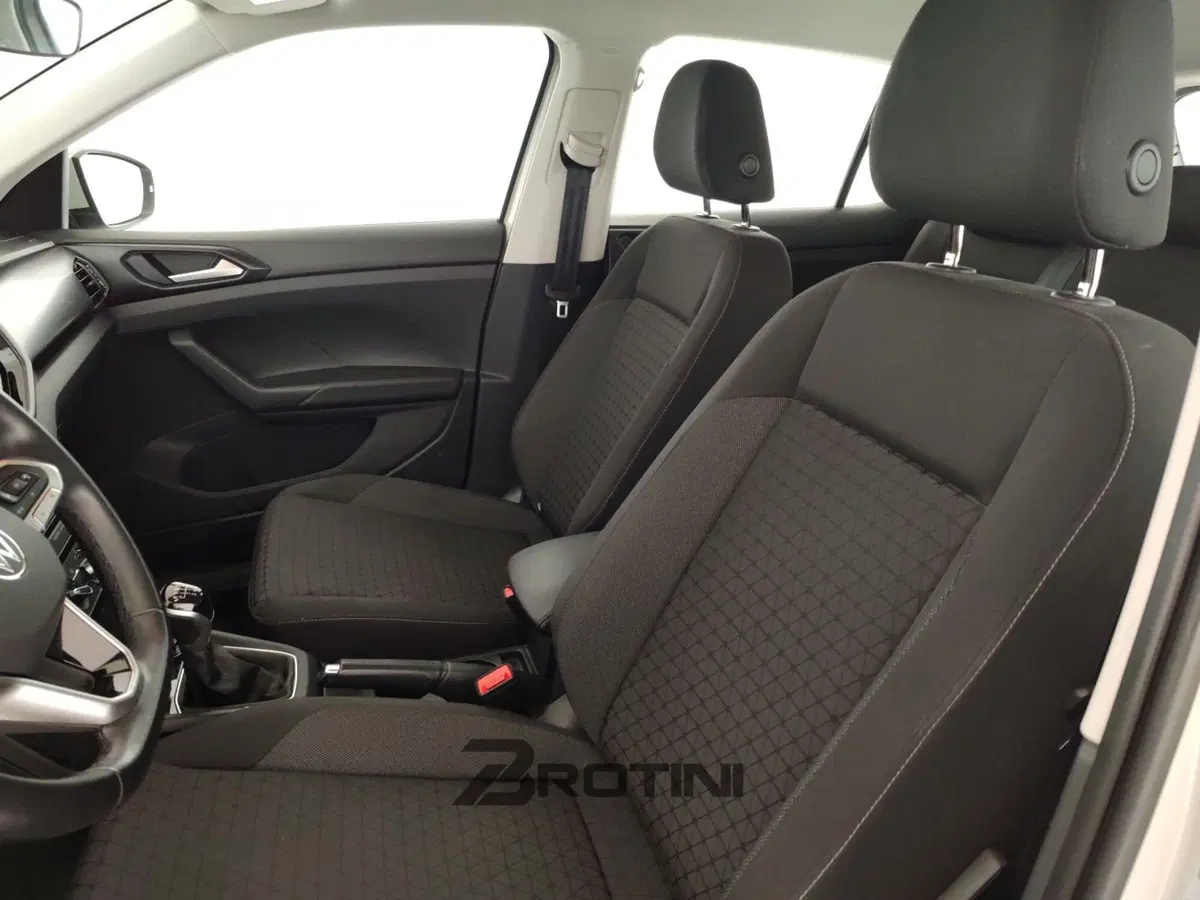Volkswagen T-Cross usata a Massa-Carrara (9)