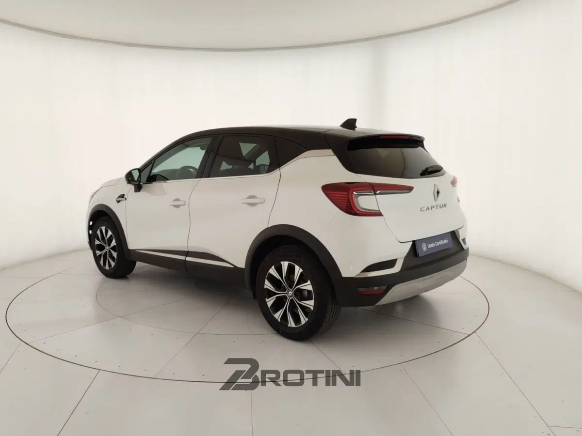 Renault Captur usata a Massa-Carrara (2)