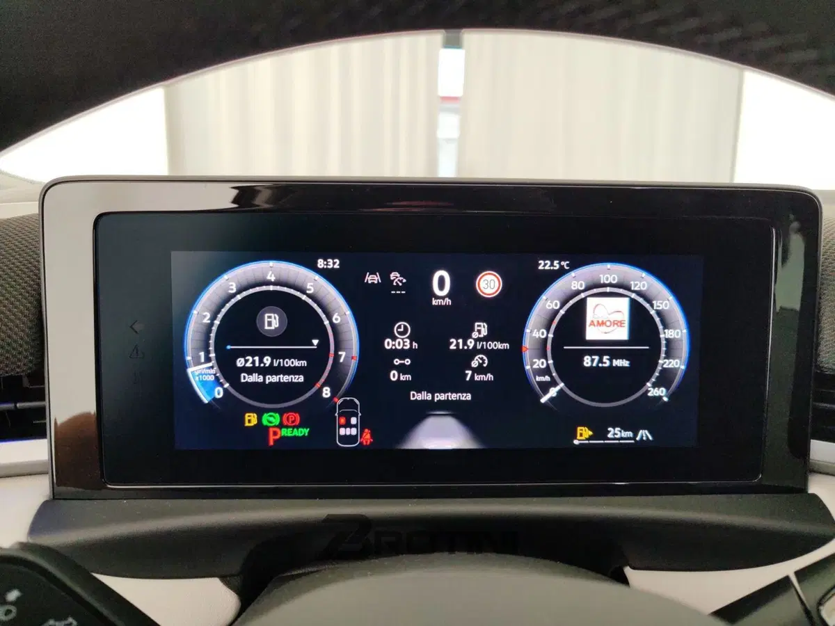 Volkswagen T-Roc nuova a Massa-Carrara (12)