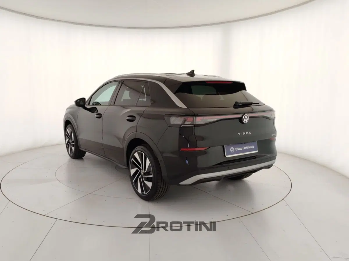 Volkswagen T-Roc nuova a Massa-Carrara (2)