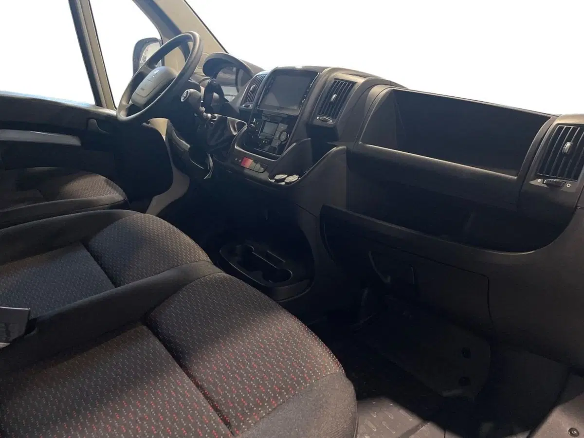 Peugeot Boxer Furgone nuova a Salerno (15)