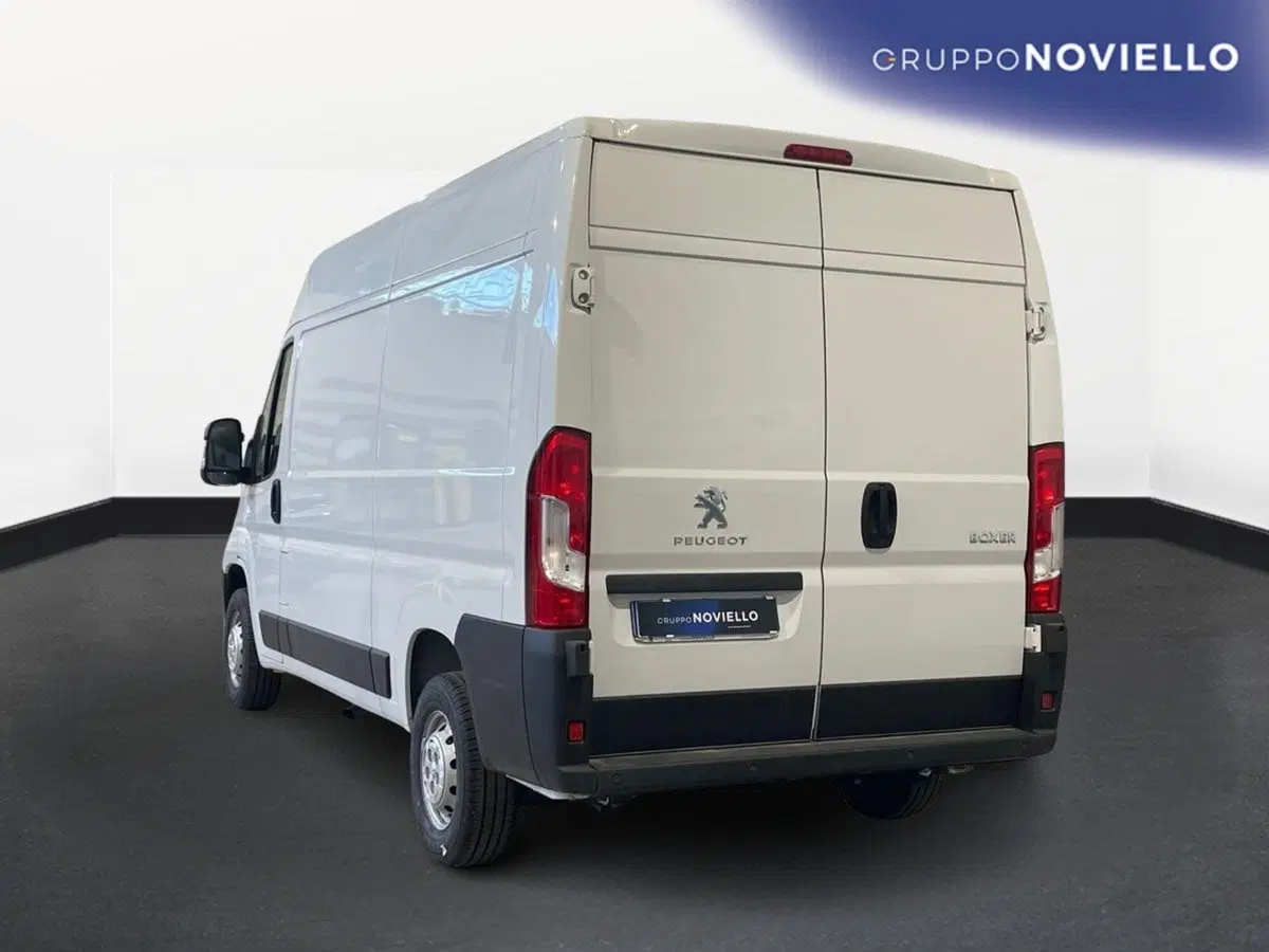 Peugeot Boxer Furgone nuova a Salerno (5)