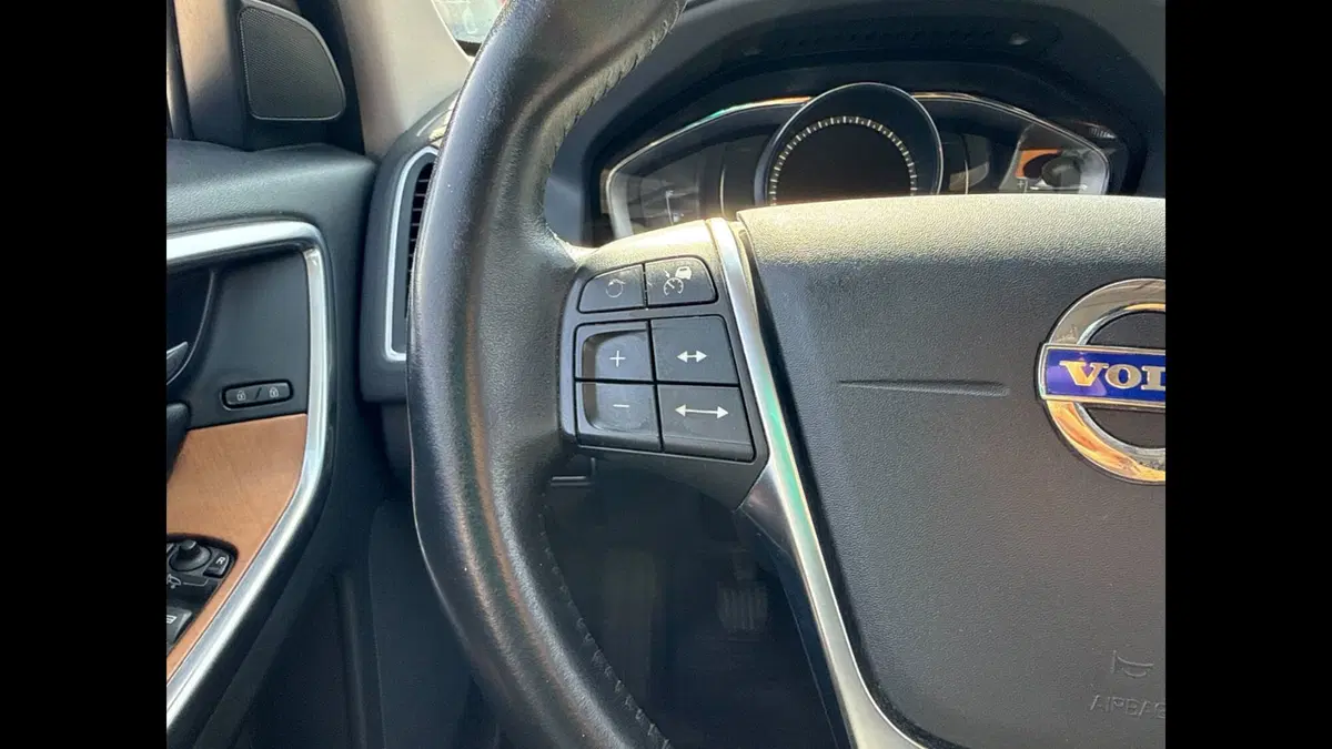Volvo XC60 usata a Palermo (16)