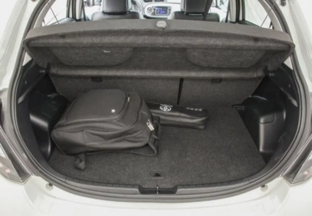 Toyota Yaris usata a Palermo (9)
