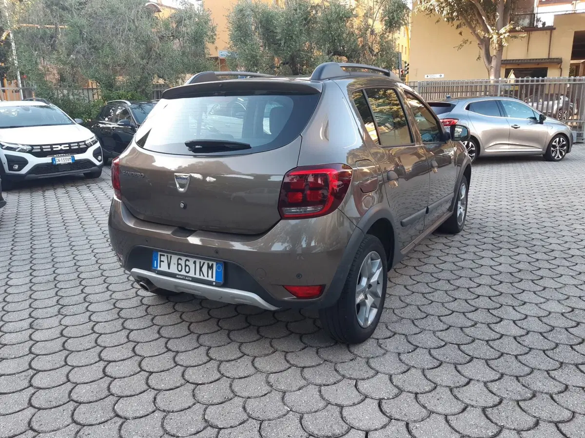 Dacia Sandero usata a Firenze (4)