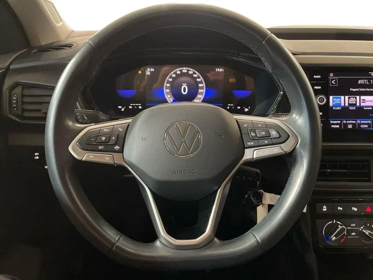 Volkswagen T-Cross usata a Prato (10)