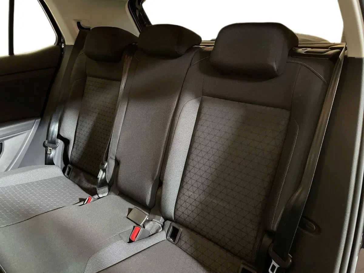 Volkswagen T-Cross usata a Prato (12)