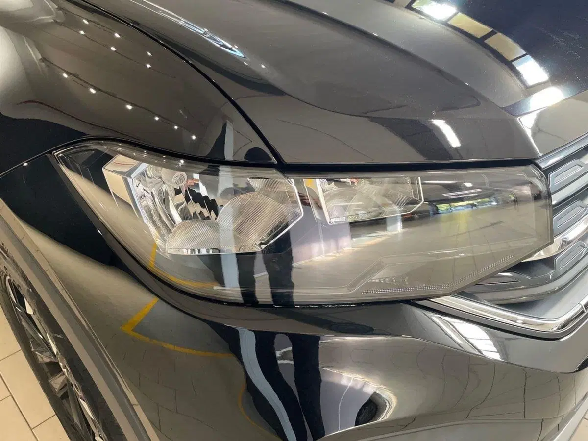 Volkswagen T-Cross usata a Prato (7)