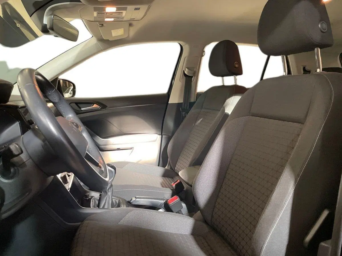 Volkswagen T-Cross usata a Prato (9)