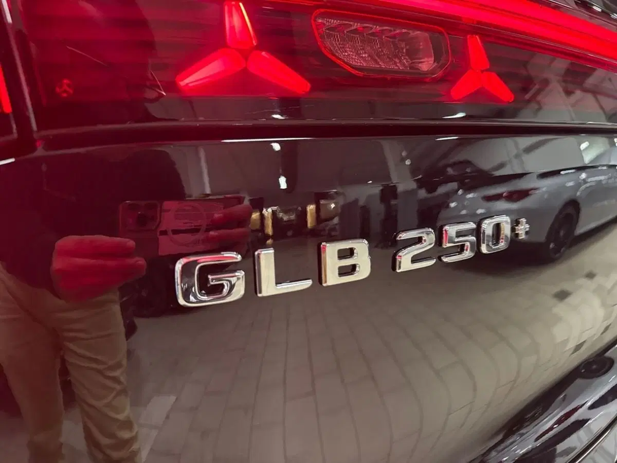 Mercedes-Benz GLB usata a Firenze (18)