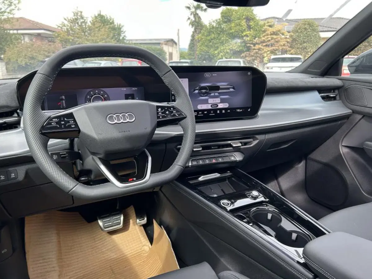 Audi Q3 Sportback nuova a Cuneo (11)