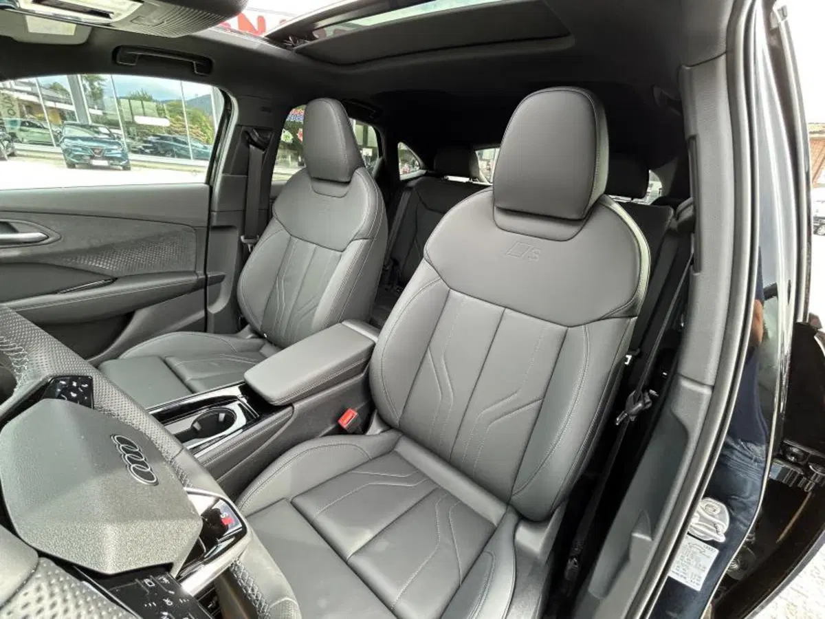 Audi Q3 Sportback nuova a Cuneo (8)
