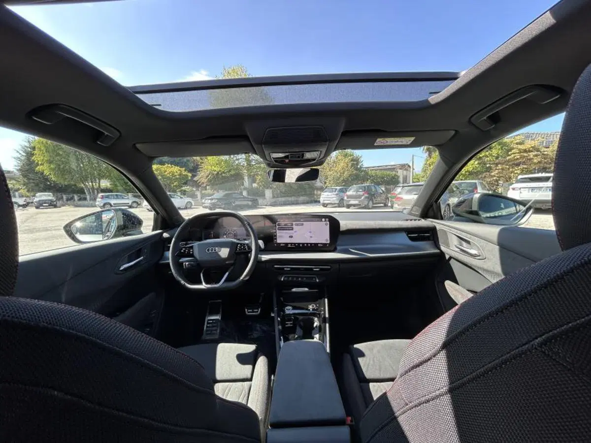 Audi Q3 Sportback nuova a Cuneo (12)