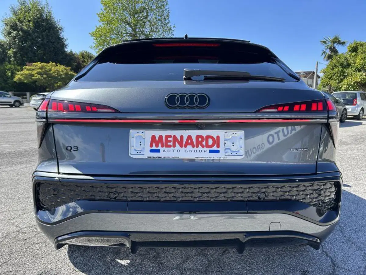 Audi Q3 Sportback nuova a Cuneo (4)