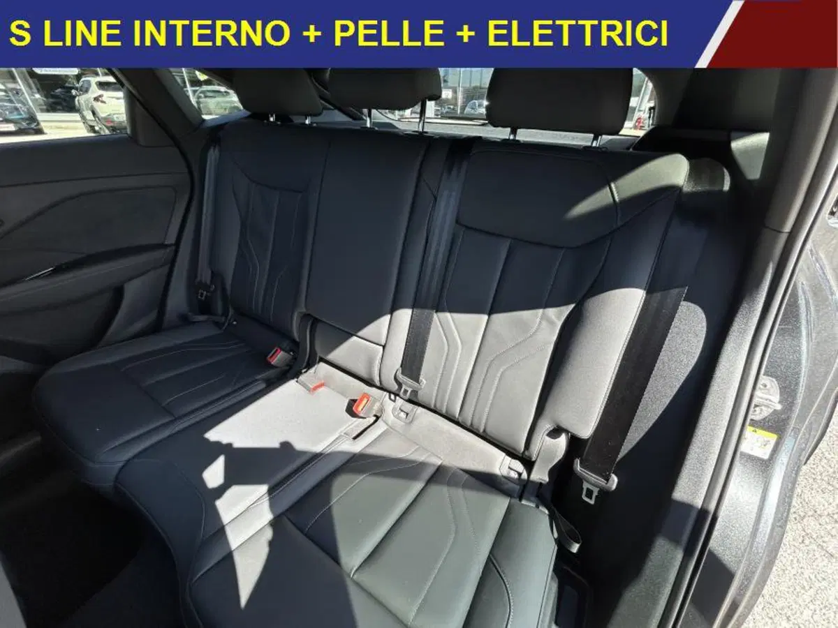 Audi Q3 Sportback nuova a Cuneo (9)