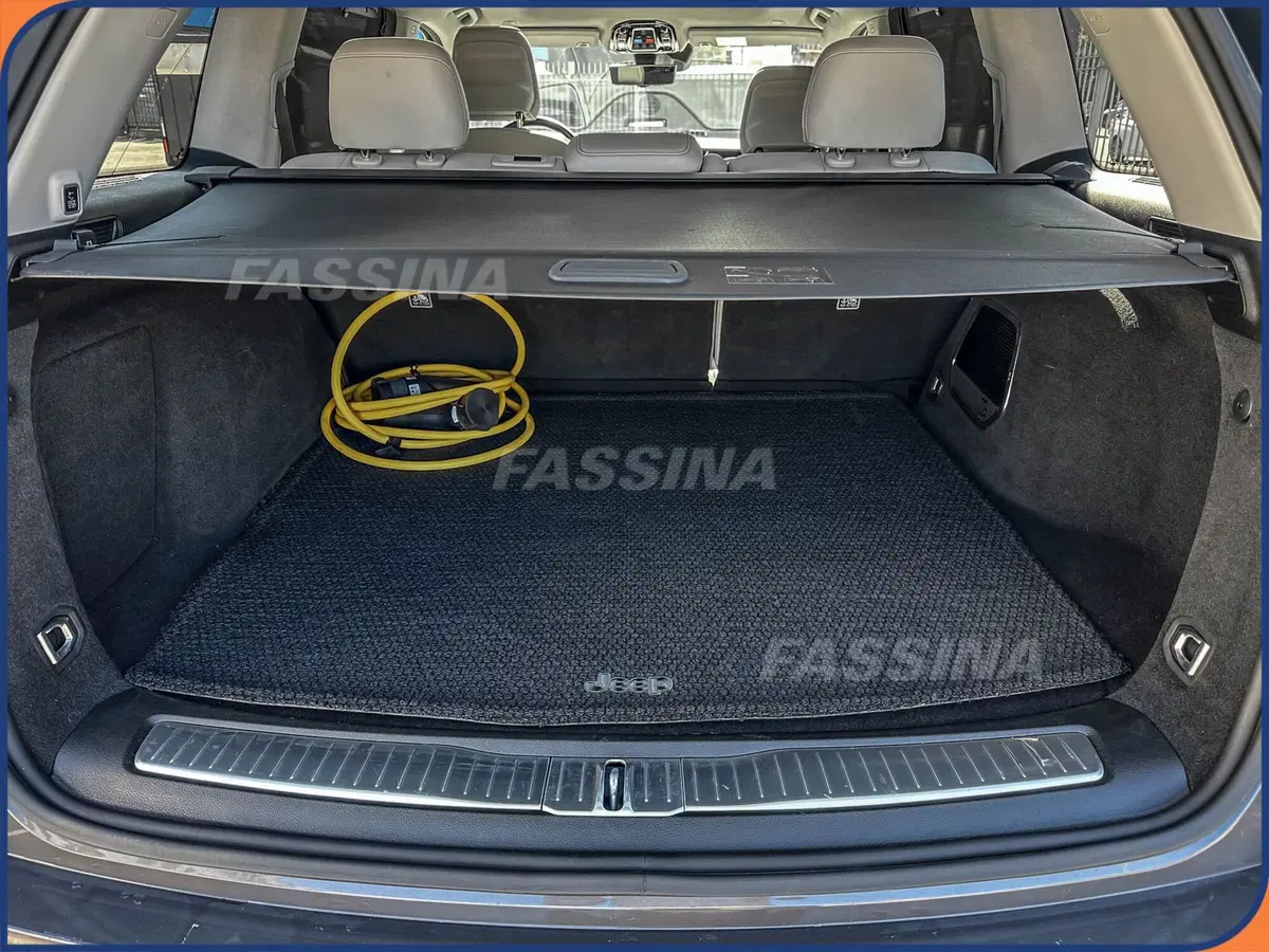 Jeep Grand Cherokee usata a Milano (12)
