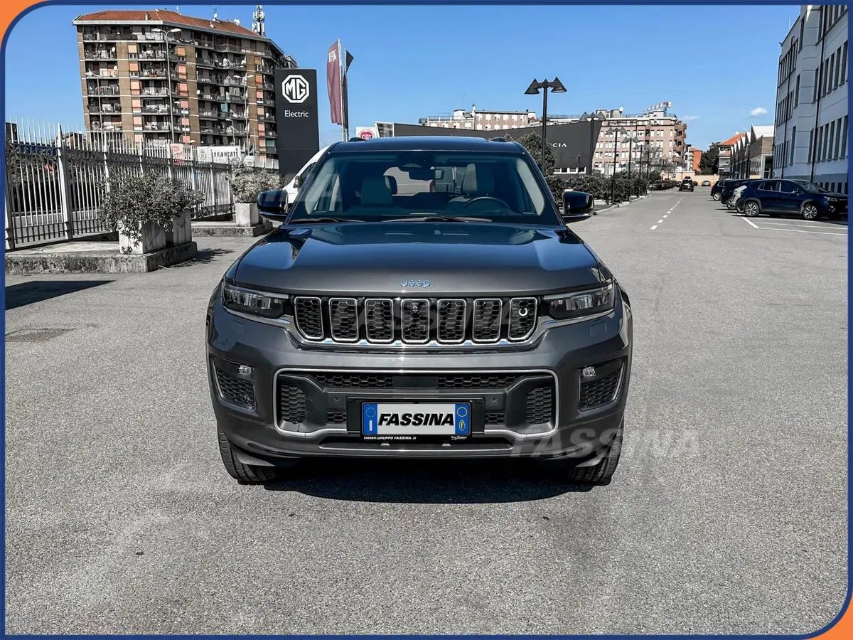Jeep Grand Cherokee usata a Milano (2)