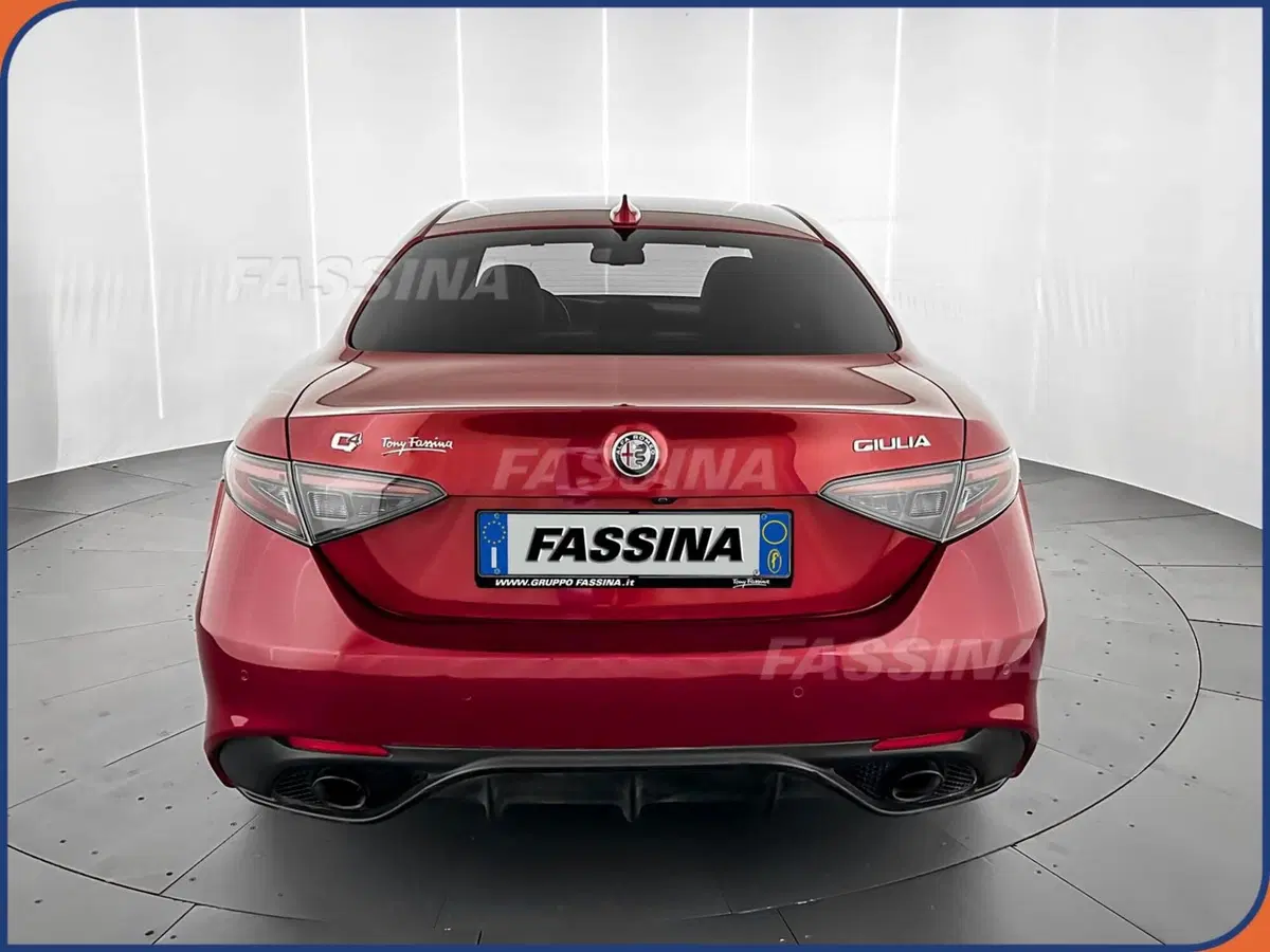 Alfa Romeo Giulia usata a Milano (5)