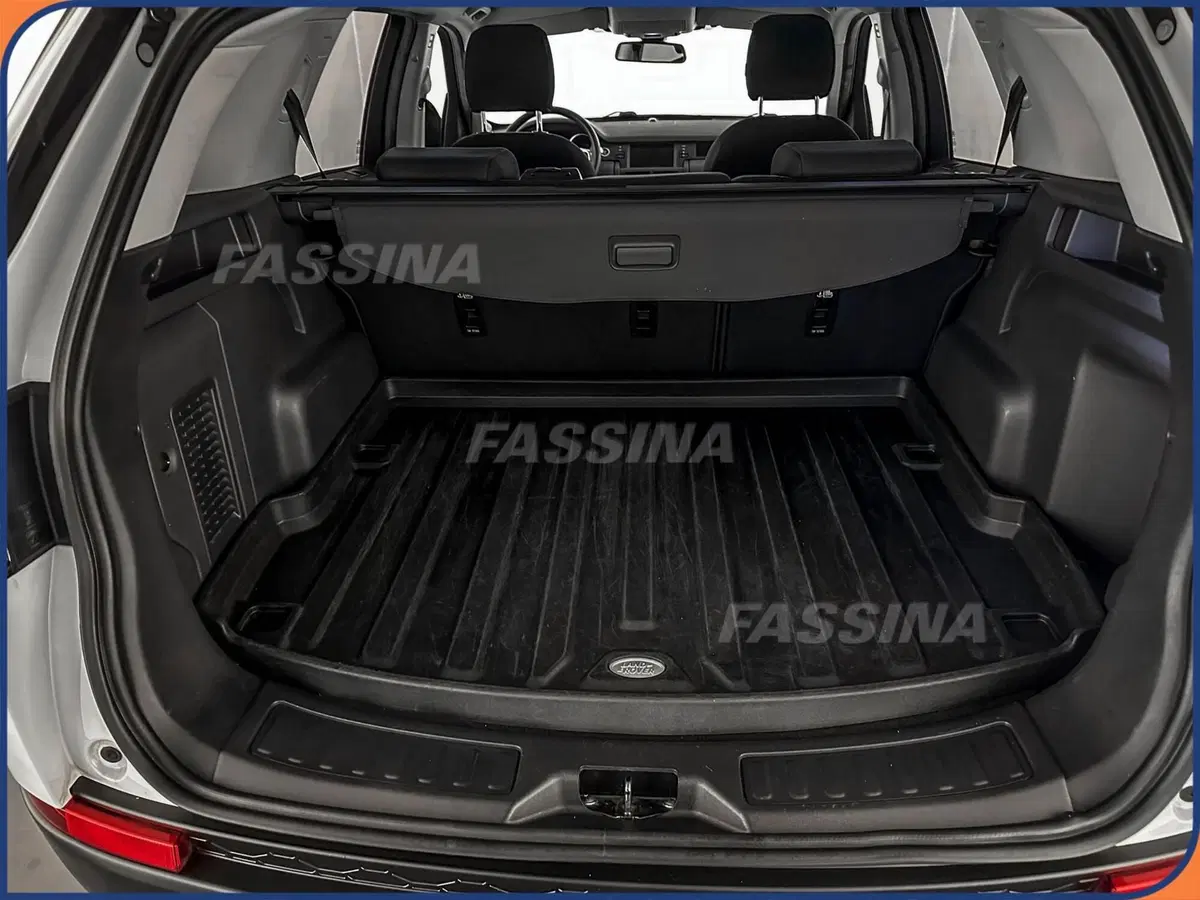 Land Rover Discovery Sport usata a Milano (12)