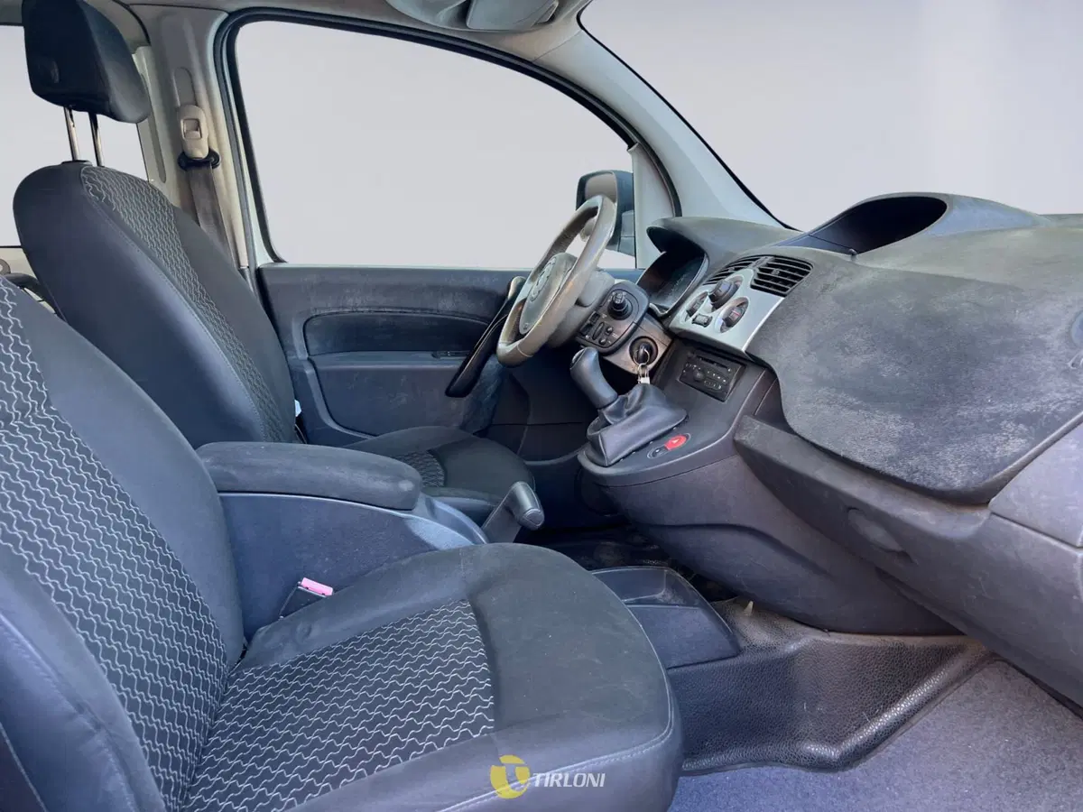 Renault Kangoo usata a Milano (11)