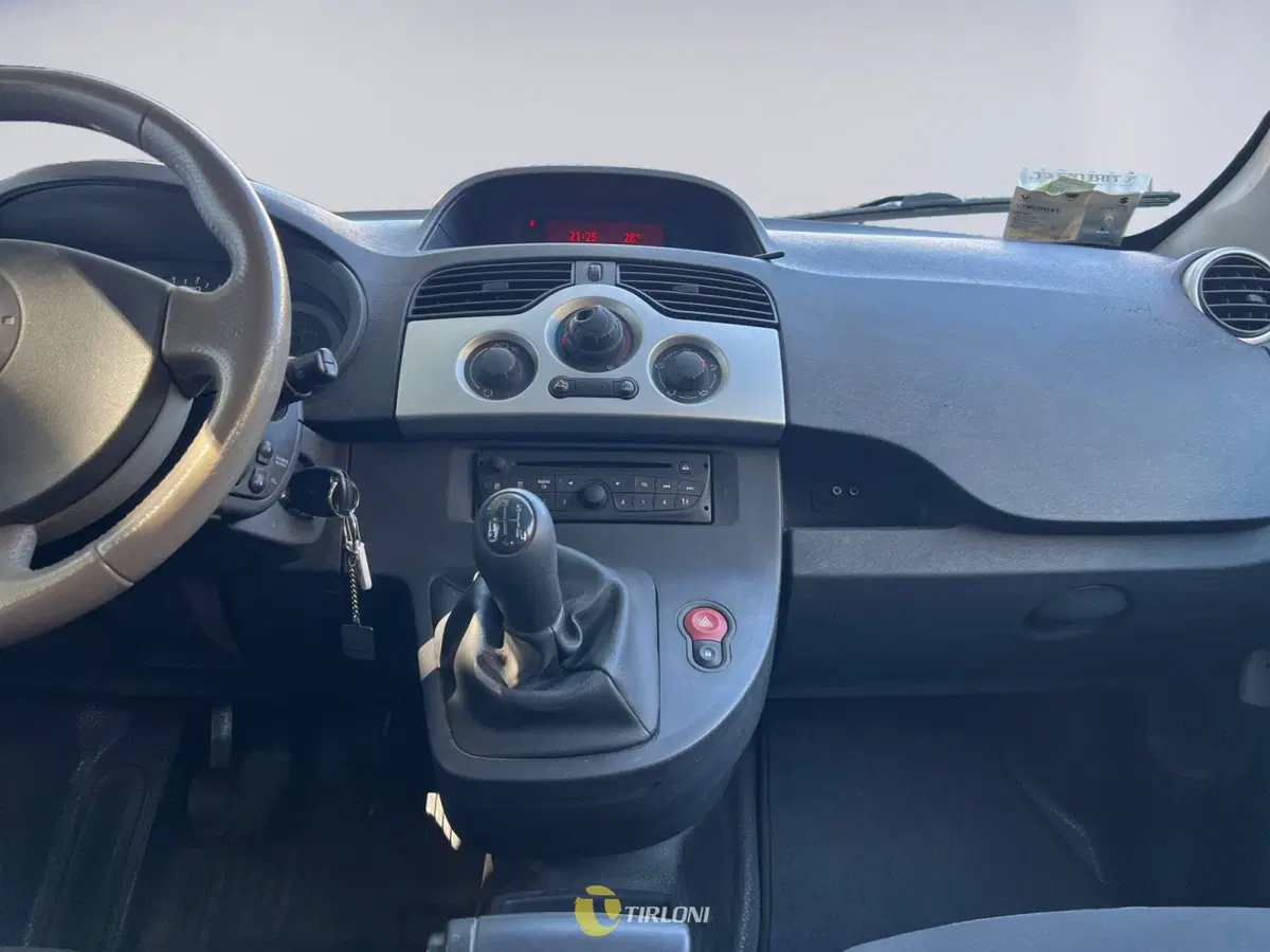 Renault Kangoo usata a Milano (15)