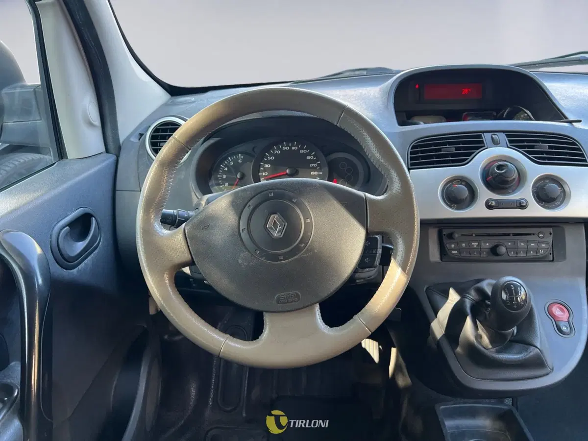 Renault Kangoo usata a Milano (16)