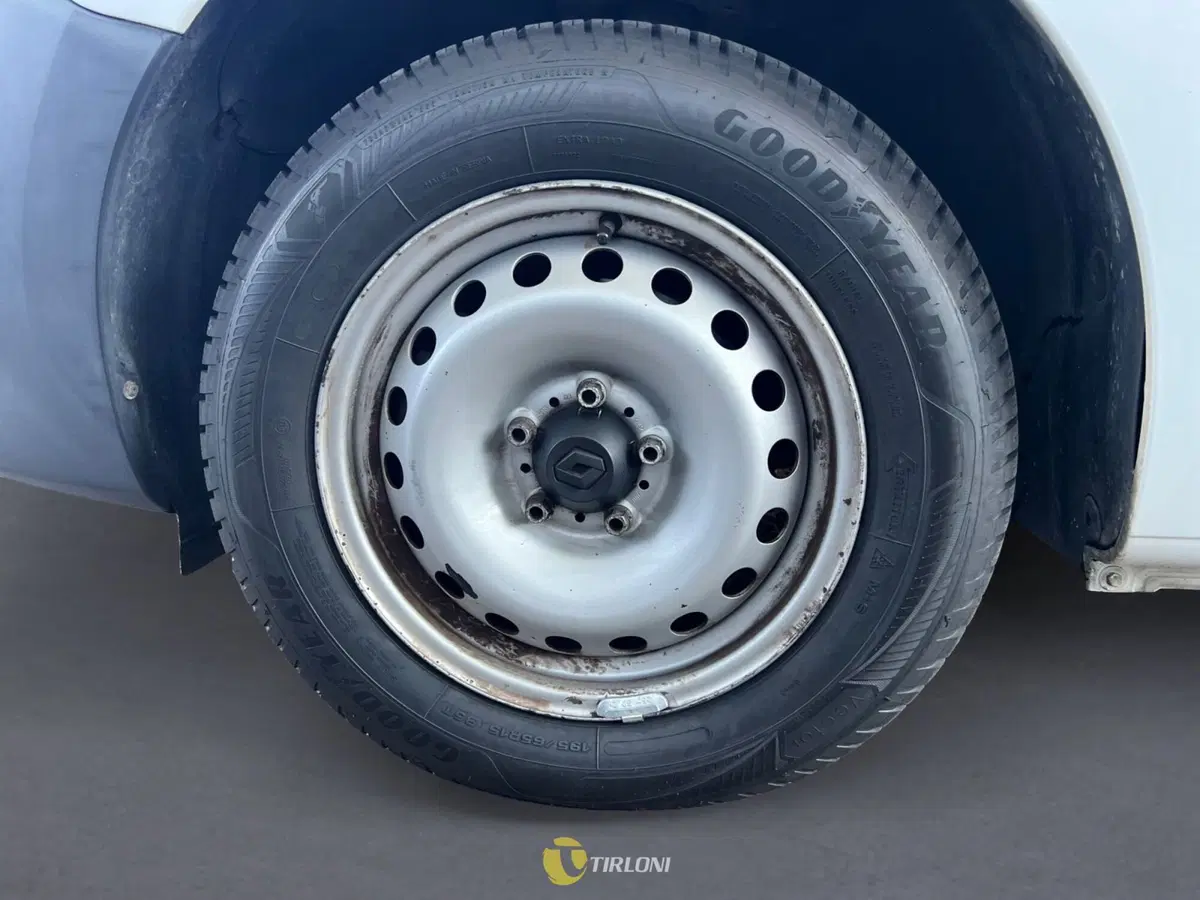 Renault Kangoo usata a Milano (17)