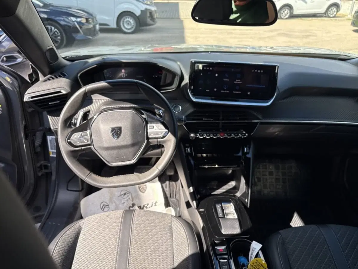 Peugeot 2008 usata a Foggia (8)