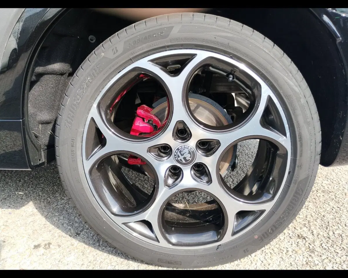 Alfa Romeo Tonale nuova a Ravenna (9)