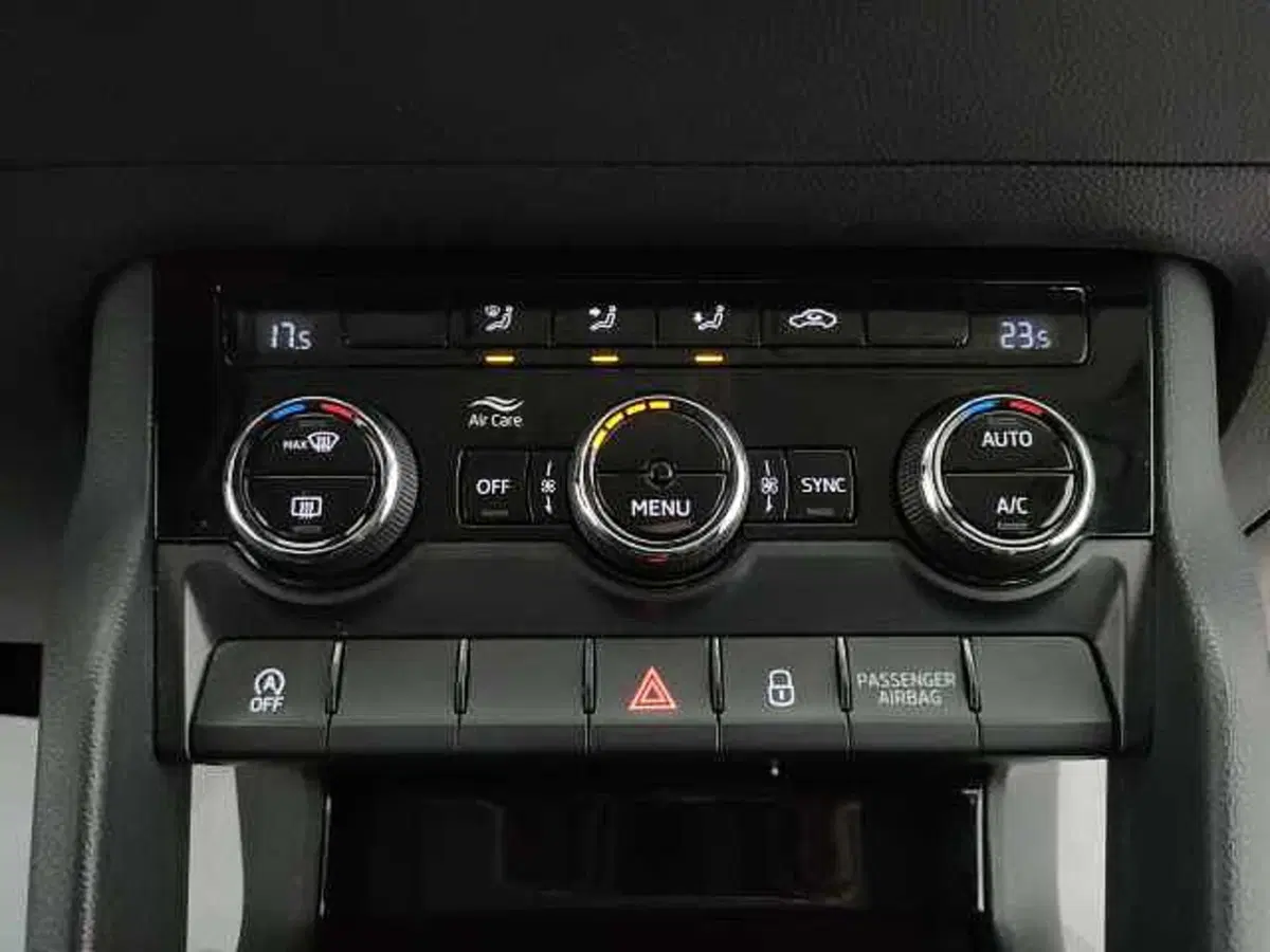 Skoda Karoq usata a Teramo (20)