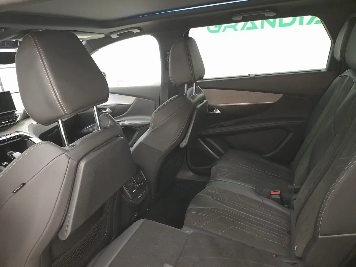Peugeot 5008 usata a Alessandria (18)