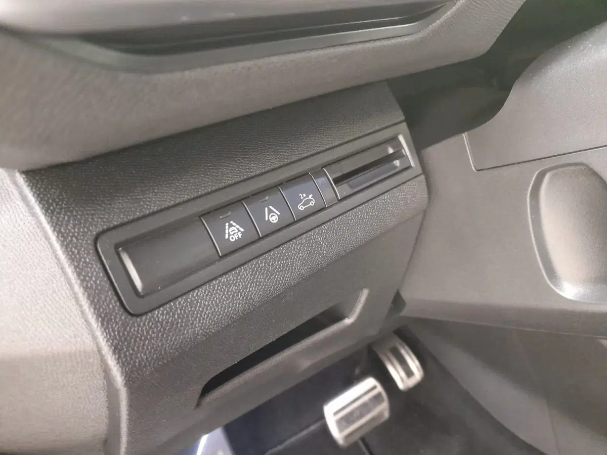 Peugeot 5008 usata a Alessandria (20)