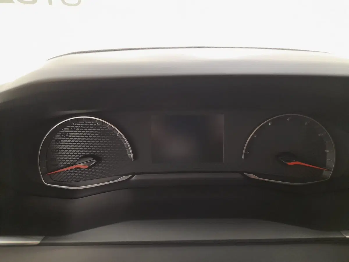 Peugeot 208 usata a Alessandria (17)