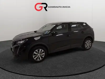 Peugeot 2008 1.2 puretech Active s&s 100cv del 2023 usata a Alfiano Natta