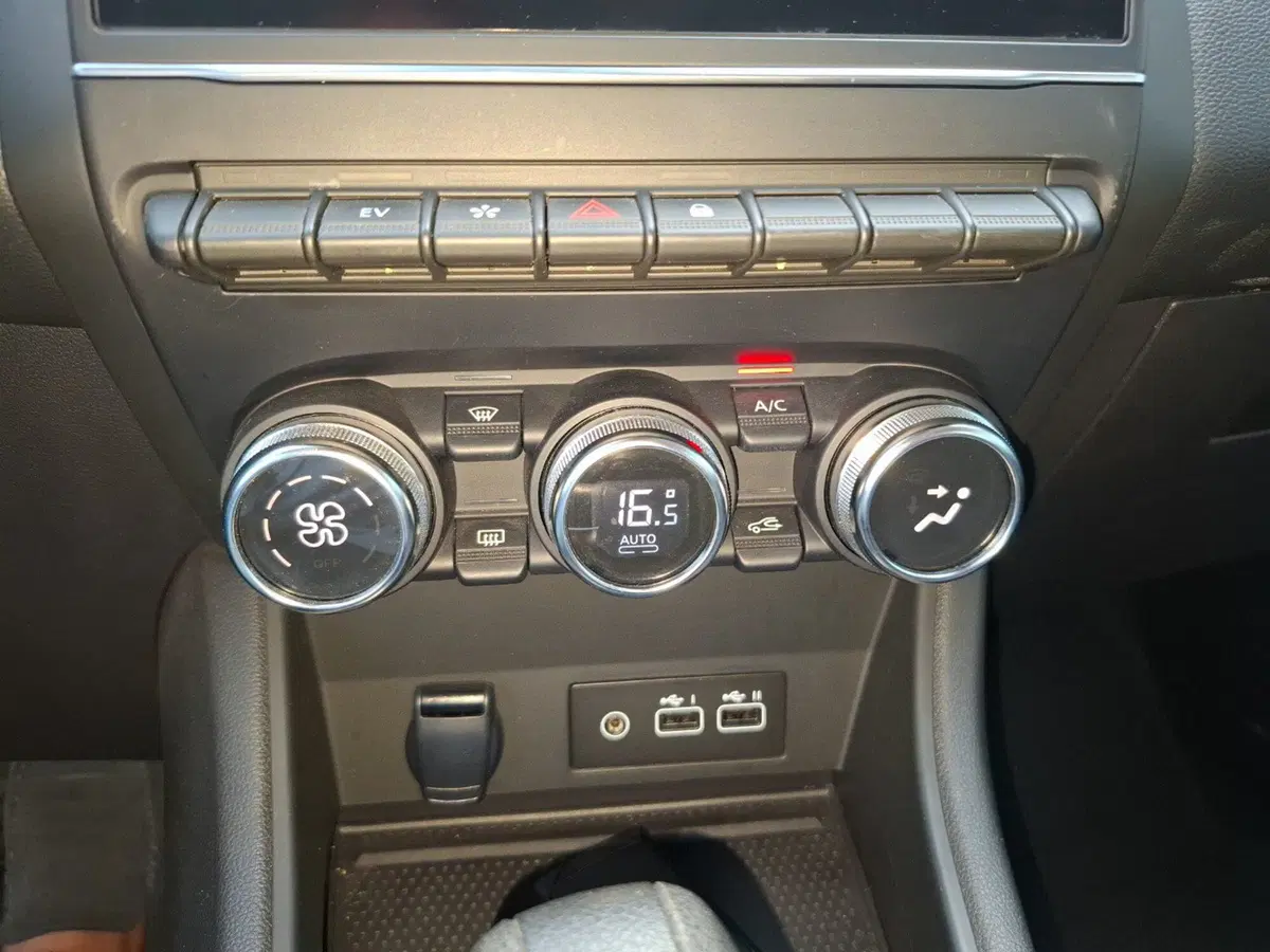 Renault Captur usata a Latina (16)