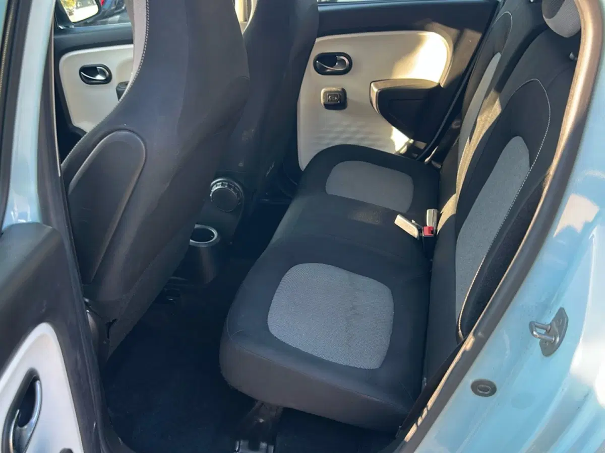 Renault Twingo usata a Roma (11)