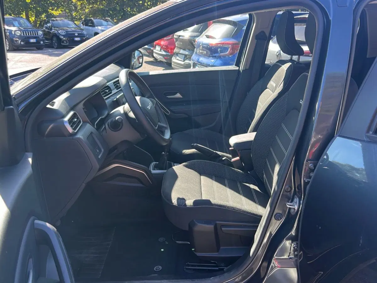 Dacia Duster usata a Roma (12)