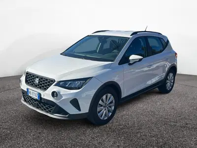 SEAT Arona 1.0 ecotsi Style 115cv dsg del 2025 usata a Roma