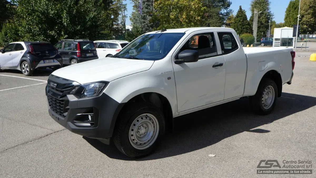 Isuzu D-Max Pick-up nuova a Bologna (10)