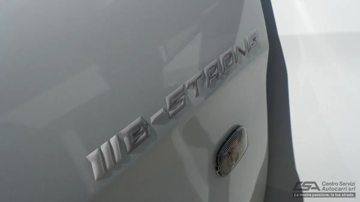 Isuzu D-Max Pick-up nuova a Bologna (3)