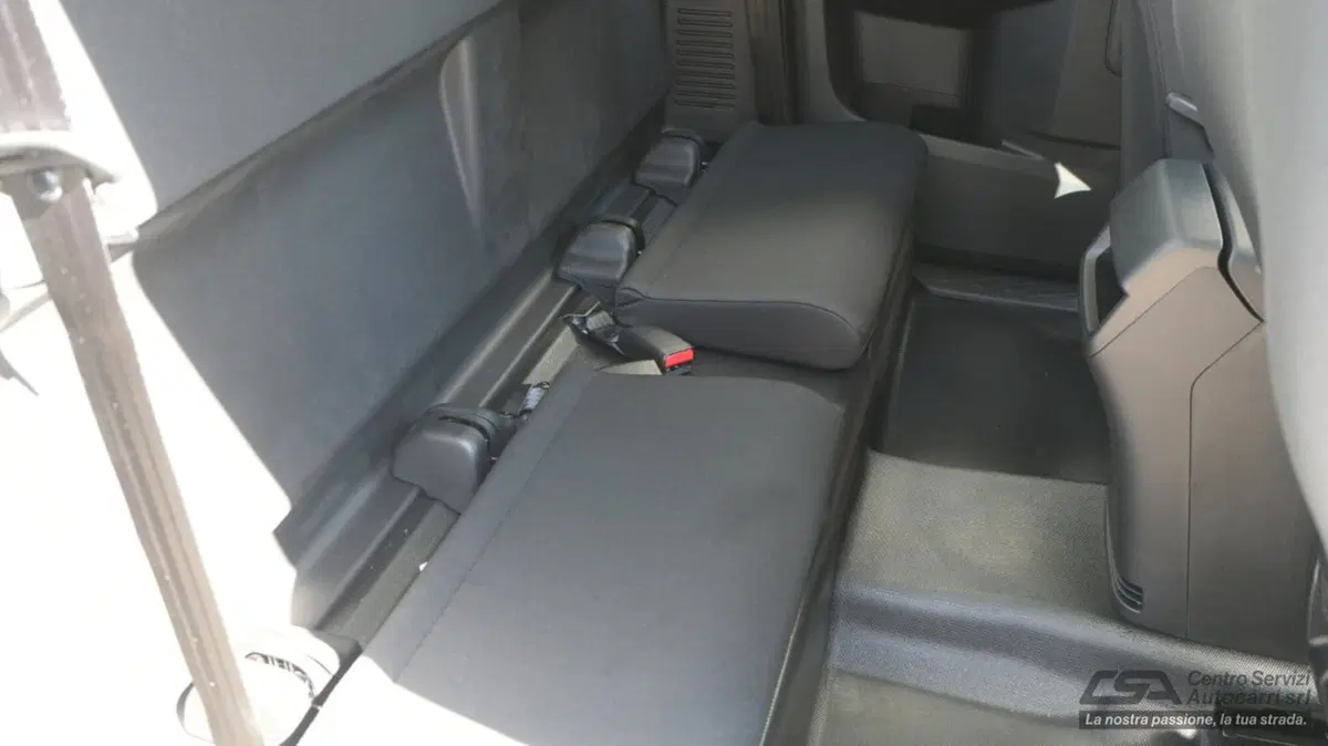 Isuzu D-Max Pick-up nuova a Bologna (4)