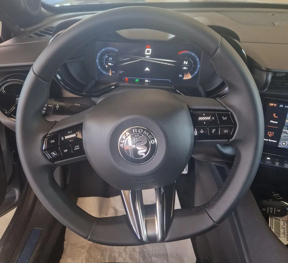 Alfa Romeo Junior nuova a Terni (11)