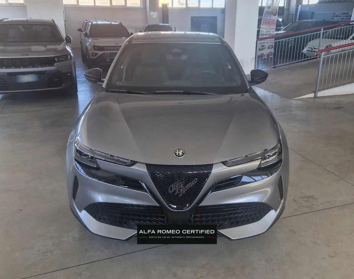 Alfa Romeo Junior nuova a Terni (2)