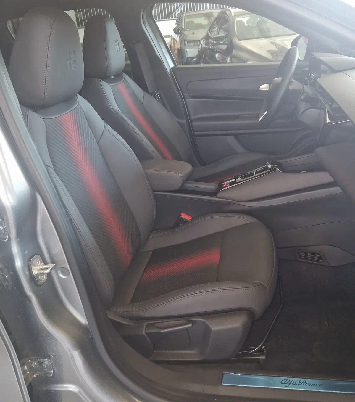 Alfa Romeo Junior nuova a Terni (20)