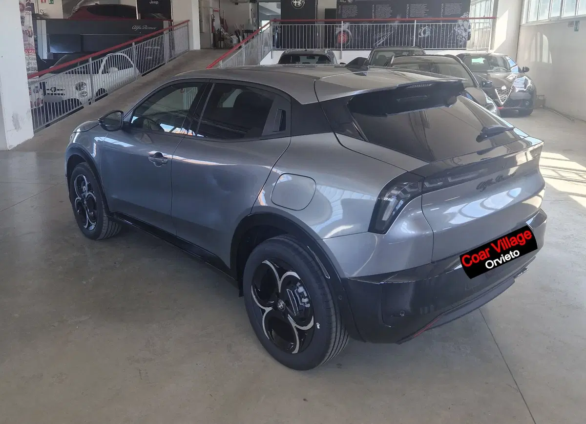 Alfa Romeo Junior nuova a Terni (4)