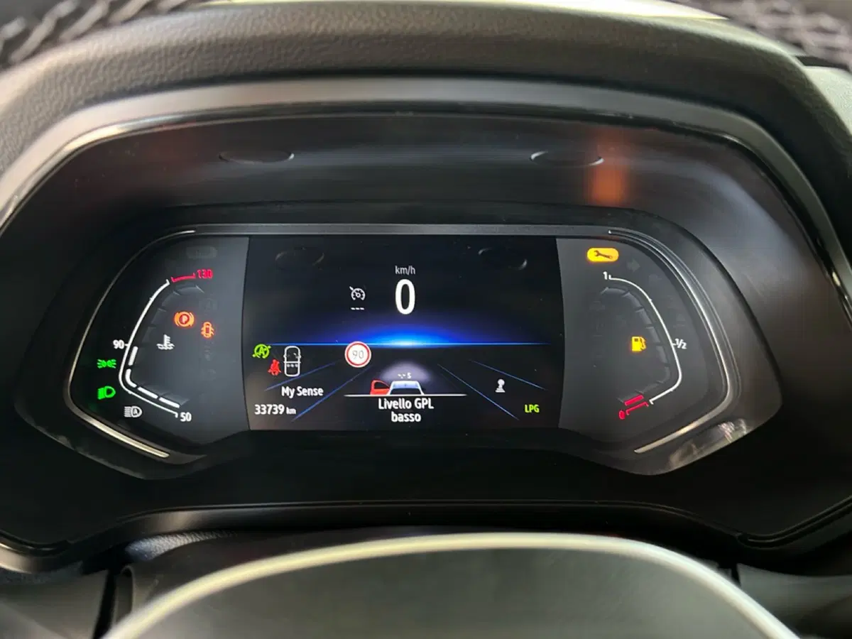 Renault Captur usata a Roma (13)