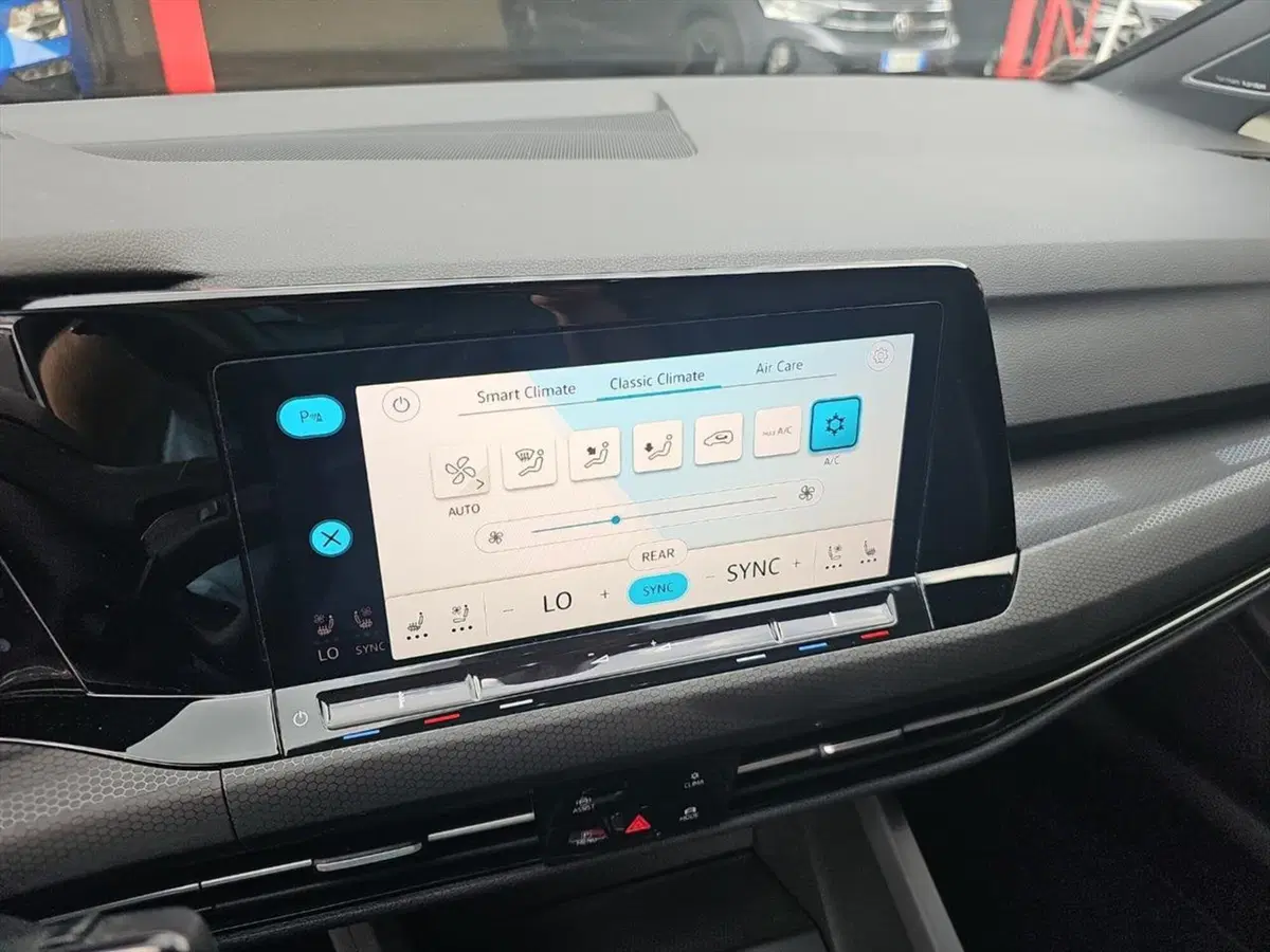 Volkswagen Golf usata a Lecco (16)
