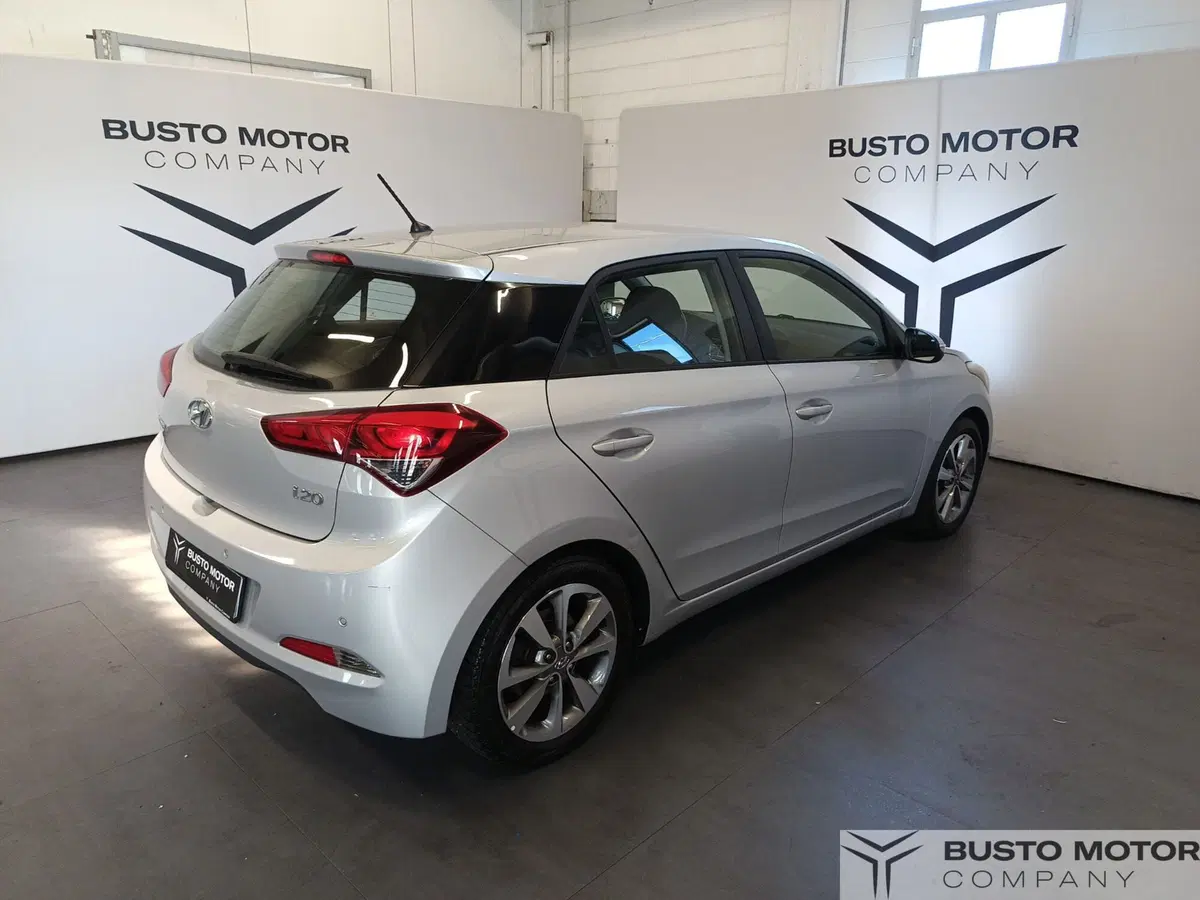 Hyundai i20 usata a Varese (4)